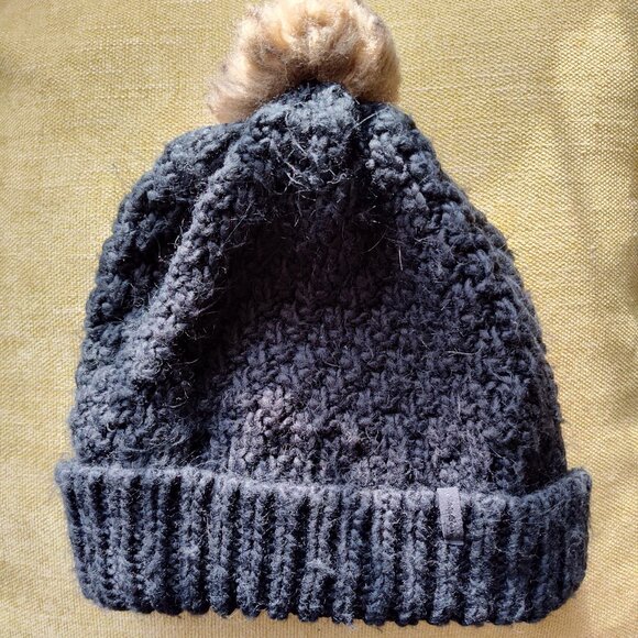 Eddie Bauer Accessories - Ladies Eddie Bauer Black Pom Pom Winter Hat - Built-in Headband For Warmth